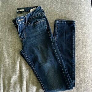Levi 711 skinny jeans size 24